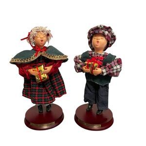 Vintage Nottingham Set of 2 Christmas Carolers Singing Mervyn’s 1st In A Series